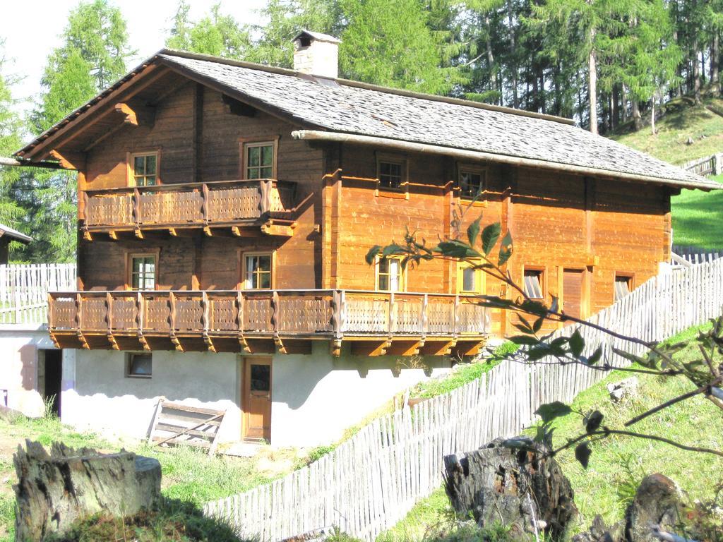 Almhuette Adlerhorst Villa Heiligenblut Exterior photo